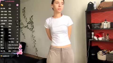 Vivi online show from December 17, 10:22 am