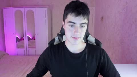 Snapshot of vlad1605 chatting on December 31, 2:58 pm Martin online show from December 31, 2:58 pm