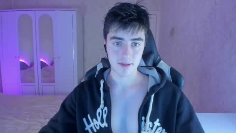 Snapshot of vlad1605 chatting on January 15, 9:30 pm Martin online show from January 15, 9:30 pm