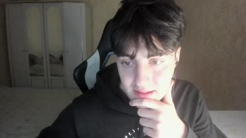 Snapshot of vlad1605 chatting on October 18, 1:15 pm Martin online show from October 18, 1:15 pm