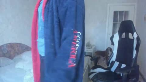 Snapshot of vlad1605 chatting on October 7, 9:27 am Martin online show from October 7, 9:27 am