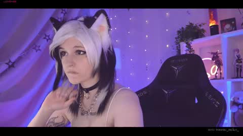 vronnier online show from February 27, 4:53 pm