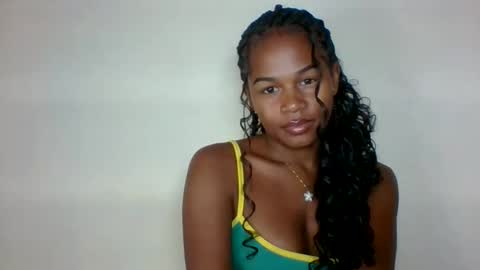 vynarahot online show from May 7, 4:57 pm