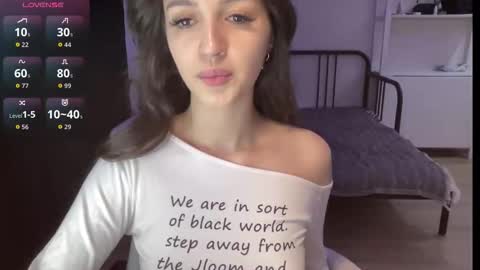 Alice  Before pvt write to me in PM  online show from November 22, 10:29 pm