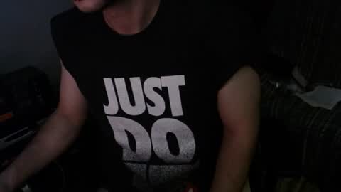 w33dgvy online show from June 20, 11:44 pm