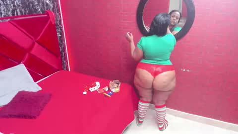 waleska   online show from December 15, 12:12 pm