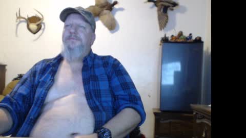 Snapshot of walkingbird chatting on February 7, 10:09 pm walkingbird online show from February 7, 10:09 pm