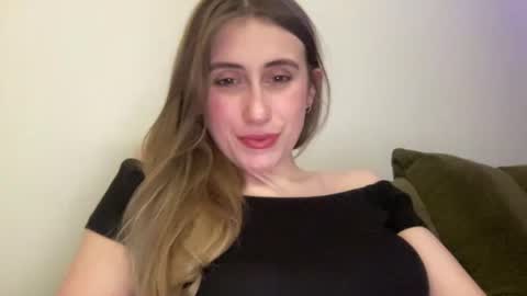 walkiria19 online show from February 4, 6:45 pm