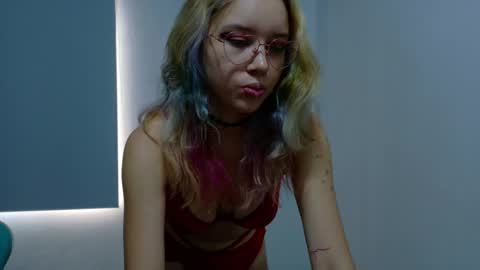 Wanda online show from April 8, 1:58 pm