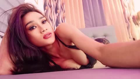 Snapshot of wantedsugar_ chatting on March 12, 6:43 pm Galems online show from March 12, 6:43 pm