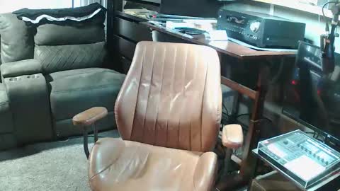 inittogetitin online show from February 22, 7:16 pm