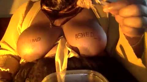 wateryrose online show from May 25, 1:44 am