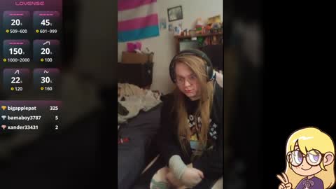 Snapshot of waysoft23 chatting on December 13, 12:06 pm Ash online show from December 13, 12:06 pm