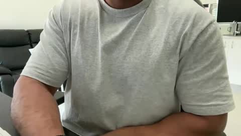 Weapon X online show from April 8, 2:25 am