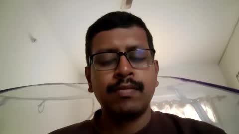 Snapshot of wearcondom chatting on October 26, 3:40 am sexyguy online show from October 26, 3:40 am