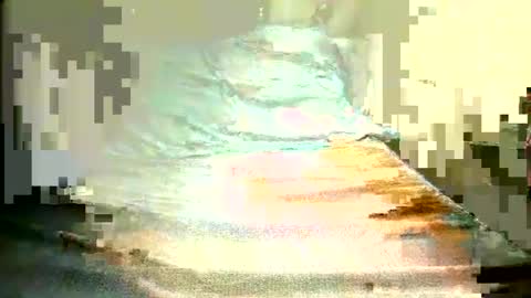 wellhung19781 online show from July 19, 5:37 pm