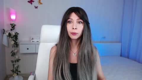 Wendi Foster online show from December 19, 6:45 pm