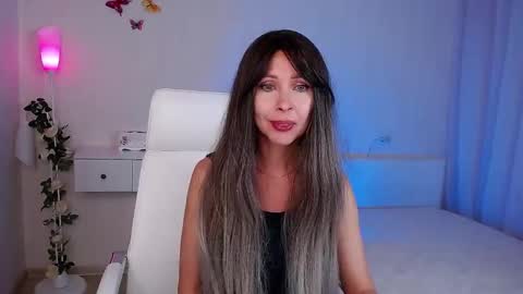 Wendi Foster online show from September 23, 6:58 pm