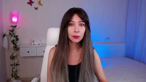 Wendi Foster online show from February 26, 5:42 pm