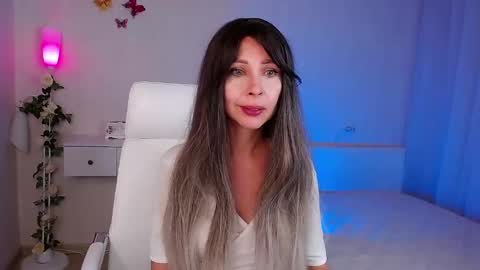 Wendi Foster online show from October 10, 6:36 pm