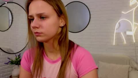 Im Wendy online show from February 21, 9:07 pm