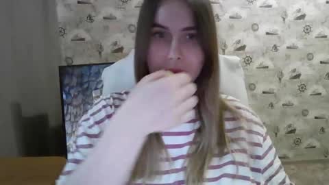 Wendy online show from December 16, 4:23 am