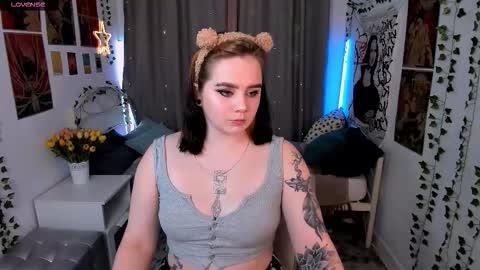 wendyycandy online show from November 6, 1:58 pm