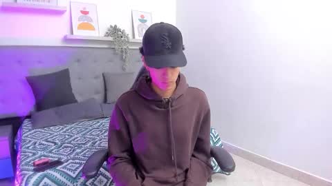 WES online show from January 10, 3:17 pm