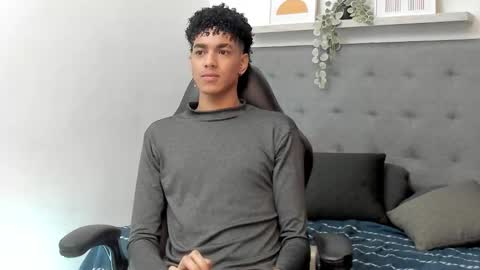 WES online show from February 3, 2:54 pm