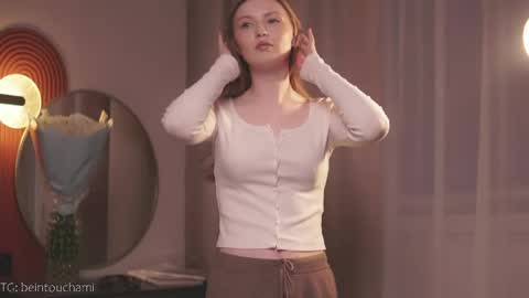 Ameli but you can call me Ami  online show from April 7, 3:58 pm