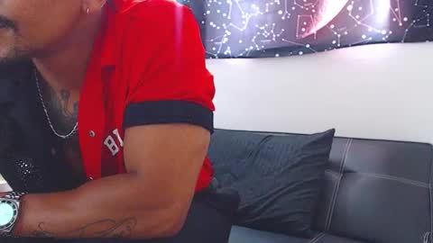 Wesley Rogger online show from November 13, 5:04 pm