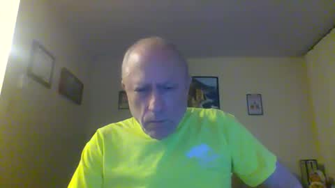 westender_47 online show from December 2, 1:08 pm