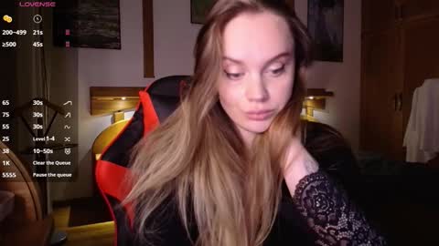 Lana online show from December 17, 9:54 pm