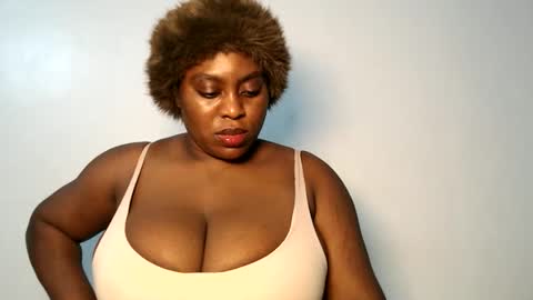 Snapshot of wet_pussyy24 chatting on October 13, 11:18 pm lily online show from October 13, 11:18 pm