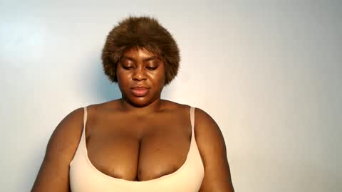 Snapshot of wet_pussyy24 chatting on October 5, 11:34 pm lily online show from October 5, 11:34 pm