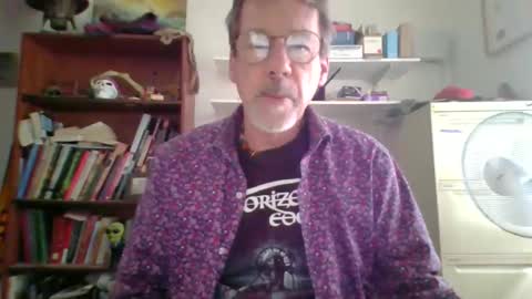 whiteboomer online show from December 22, 7:15 am