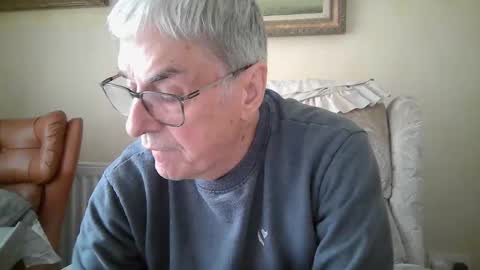 Snapshot of whitebriefs009 chatting on September 20, 1:58 pm whitebriefs009 online show from September 20, 1:58 pm