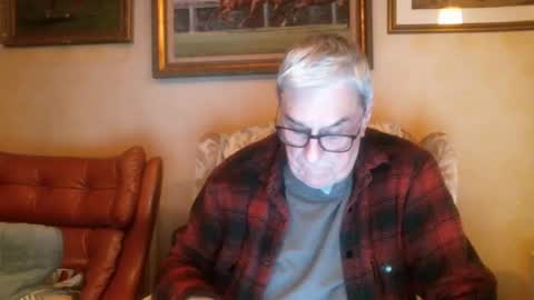 Snapshot of whitebriefs009 chatting on January 22, 5:49 pm whitebriefs009 online show from January 22, 5:49 pm