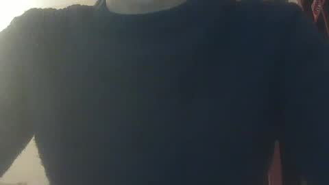 Snapshot of whiteduke81 chatting on December 4, 6:55 pm Whiteduke online show from December 4, 6:55 pm