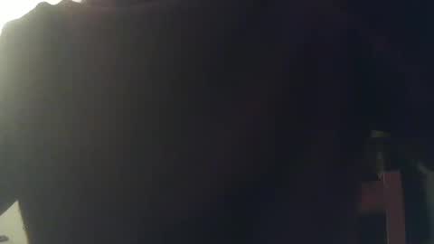 Snapshot of whiteduke81 chatting on December 8, 7:32 pm Whiteduke online show from December 8, 7:32 pm