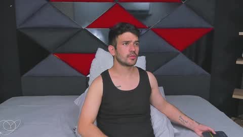 Dylan white online show from February 28, 9:55 pm