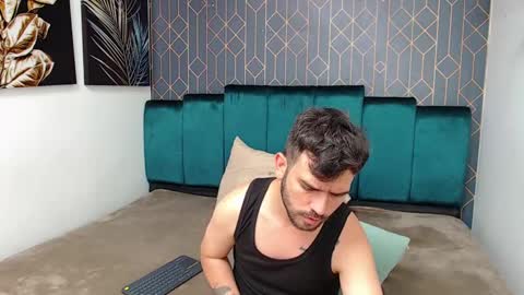 Dylan white online show from February 10, 9:04 pm