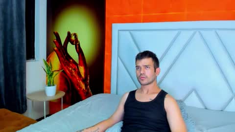 Dylan white online show from October 4, 5:22 pm