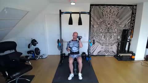 Snapshot of whiterabbit_86 chatting on October 31, 11:54 am whiterabbit_86 online show from October 31, 11:54 am