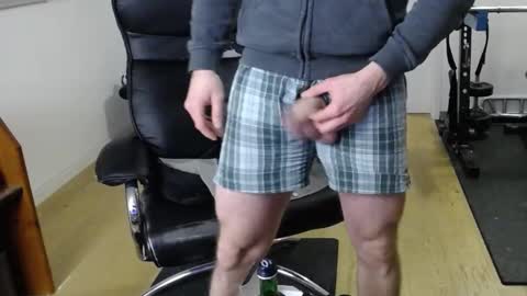 Snapshot of whiterabbit_86 chatting on December 19, 6:01 pm whiterabbit_86 online show from December 19, 6:01 pm