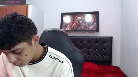 wiilliam online show from February 3, 4:41 pm