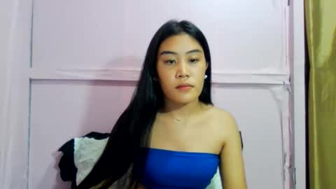wild_doll69 online show from April 5, 5:32 pm