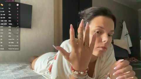 Snapshot of wildahankin chatting on September 12, 6:04 am Mia online show from September 12, 6:04 am