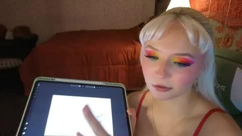 Daisy online show from July 25, 4:43 am