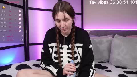 .. alice .. online show from March 20, 2:22 pm